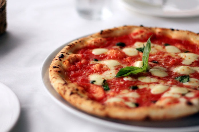 Recette italienne pizza margherita